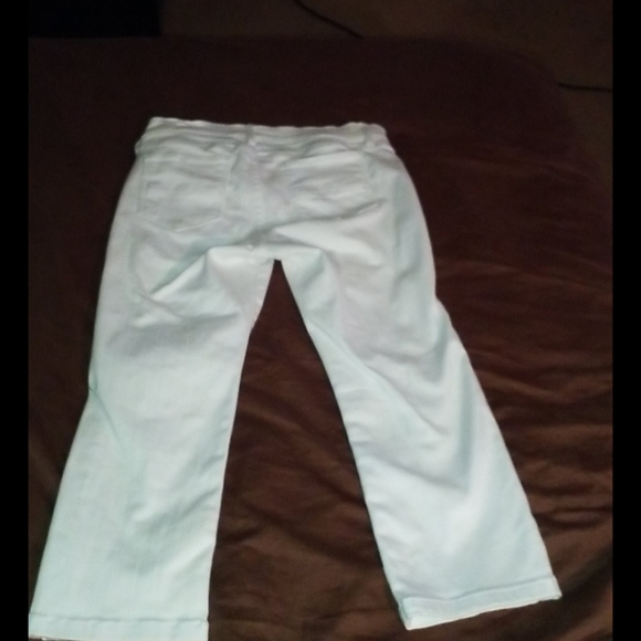 New York and Company Soho Jeans Size 6 - Picture 2 of 3